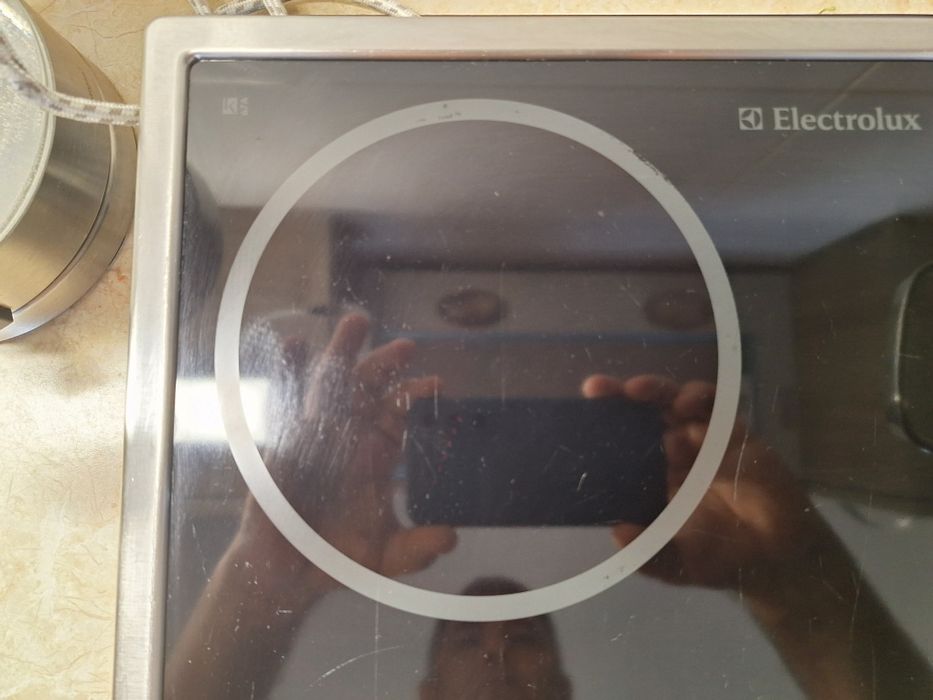 Варильна поверхня Electrolux  електроплитаEHS 6646X