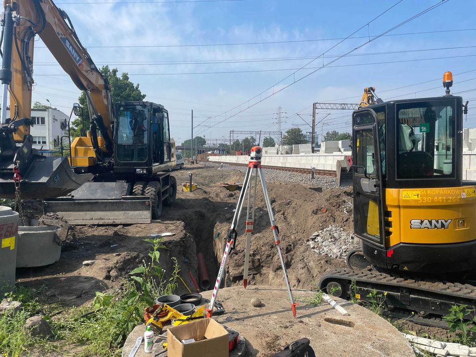 Prace ziemne wyburzenia wykopy prace brukarskie