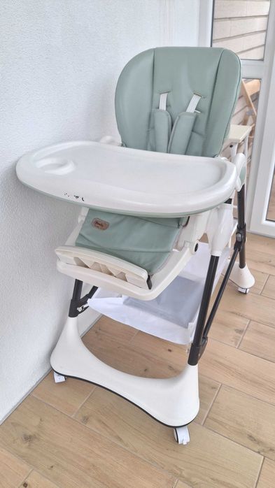 Стільчик для годування