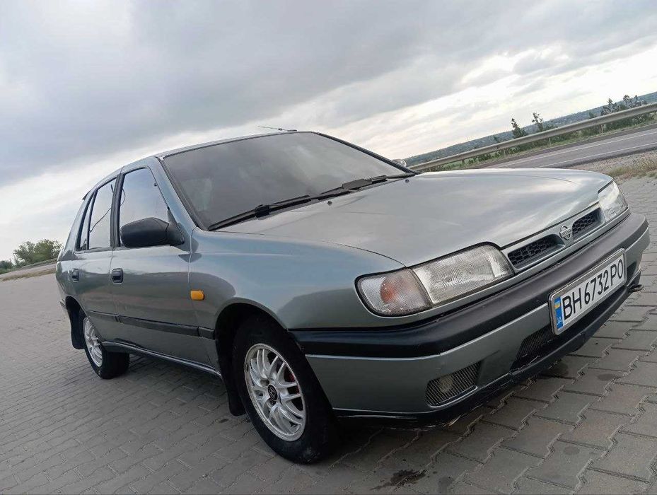 Nissan Sunny 1992 р. | 1.4 бензин | Механіка | Карбюратор | На ходу