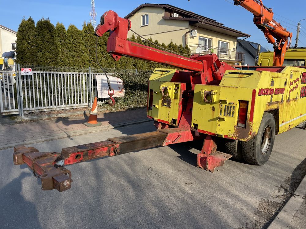 Volvo FL12 Holownik pomoc drogowa Boniface MK2 + dźwig HDS Atlas