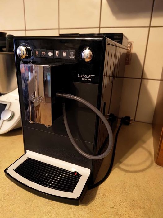 Expres ciśnieniowy MELITTA Latticia OT F30 0-100 - na gwarancji!