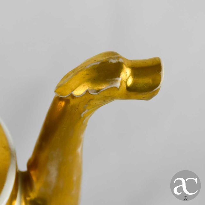 Bule / Cafeteira porcelana Europeia, dourado e pintado à mão, séc. XIX