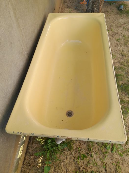 Ванна металева та чугунна