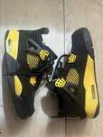 Jordan 4 Thunder