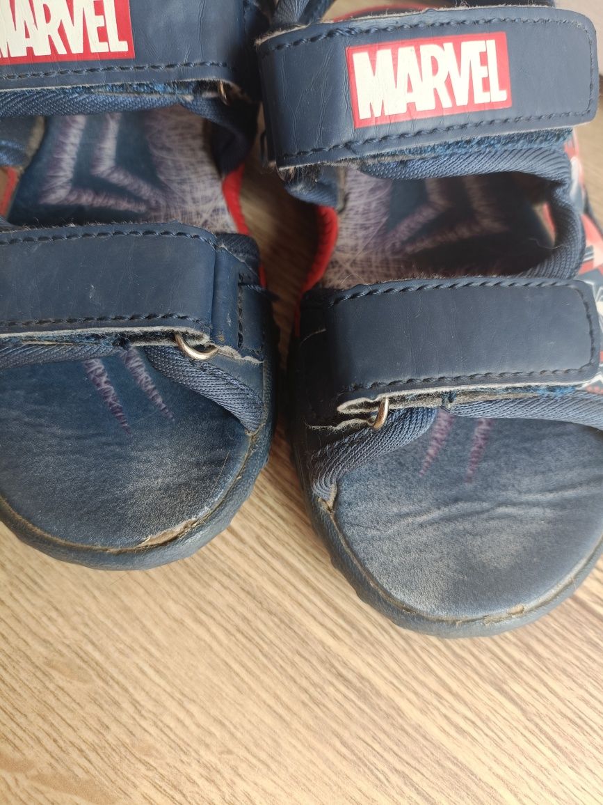 Sandaly Marvel Spider Man 25 granatowe na rzepy buty na lato