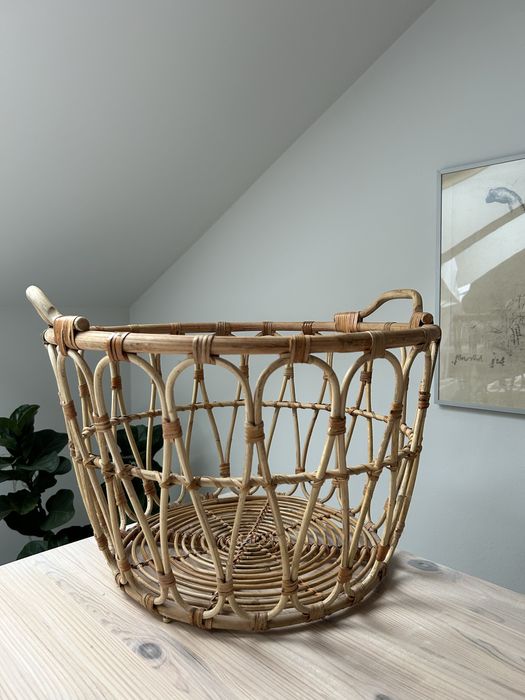 Duży kosz na koce narzuty Ikea Snidad