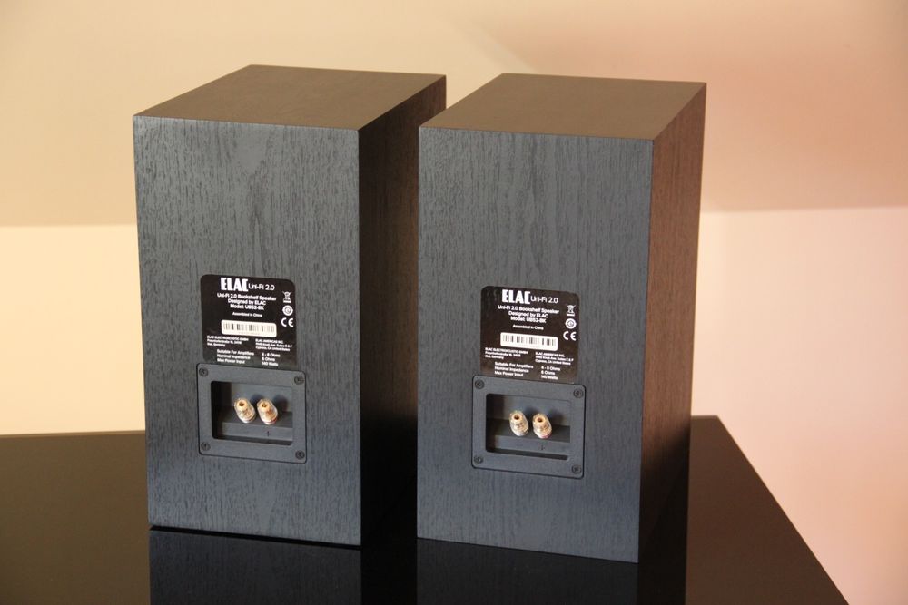 Elac Uni-Fi 2.0 UB52 - 3-drożne kolumny podstawkowe