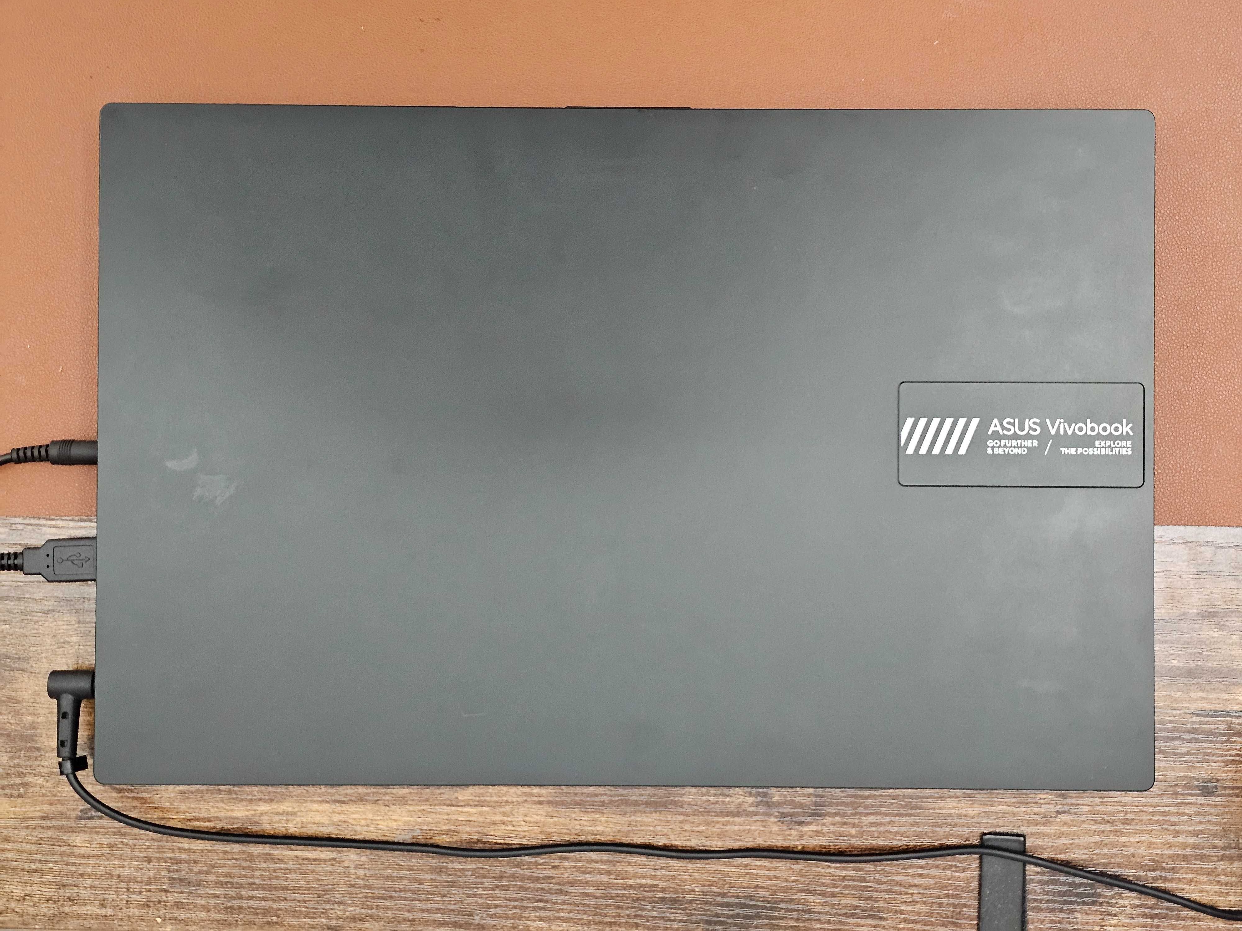 Portátil ASUS C/ GARANTIA Ryzen 5 7520U/16GB/512GB SSD/15,6" FHD