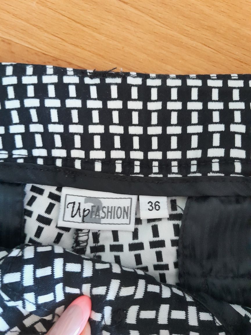 Spodnie 3/4 pipeta rozm S