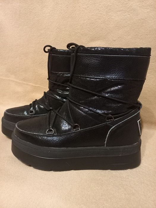 Сапоги женские. Снегоходы. Лунаходы Moon Boot.