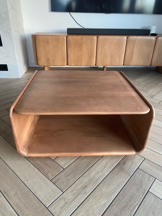 Szafka RTV i stolik kawowy Sklum