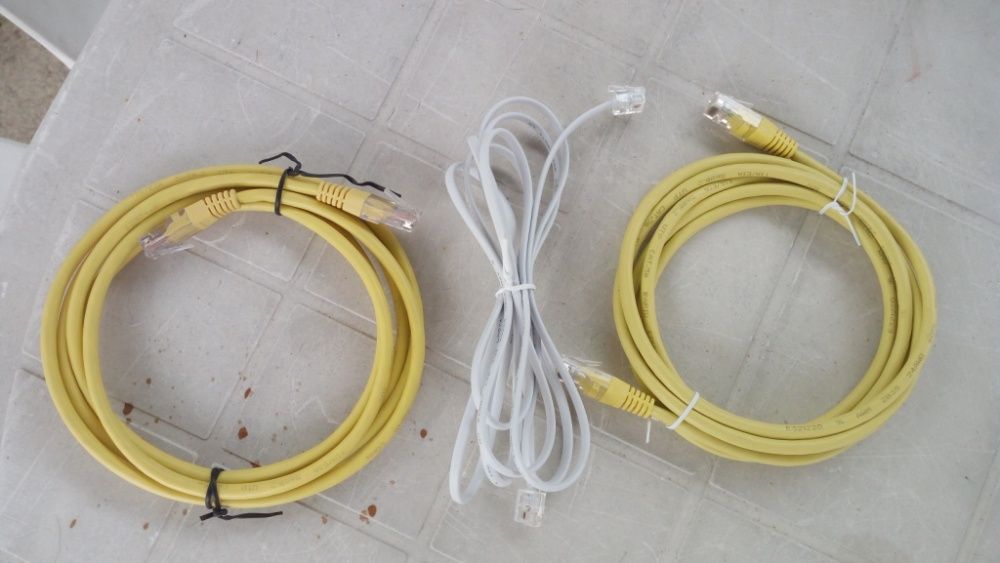 Cabos HDMI / SCART / RJ45 .