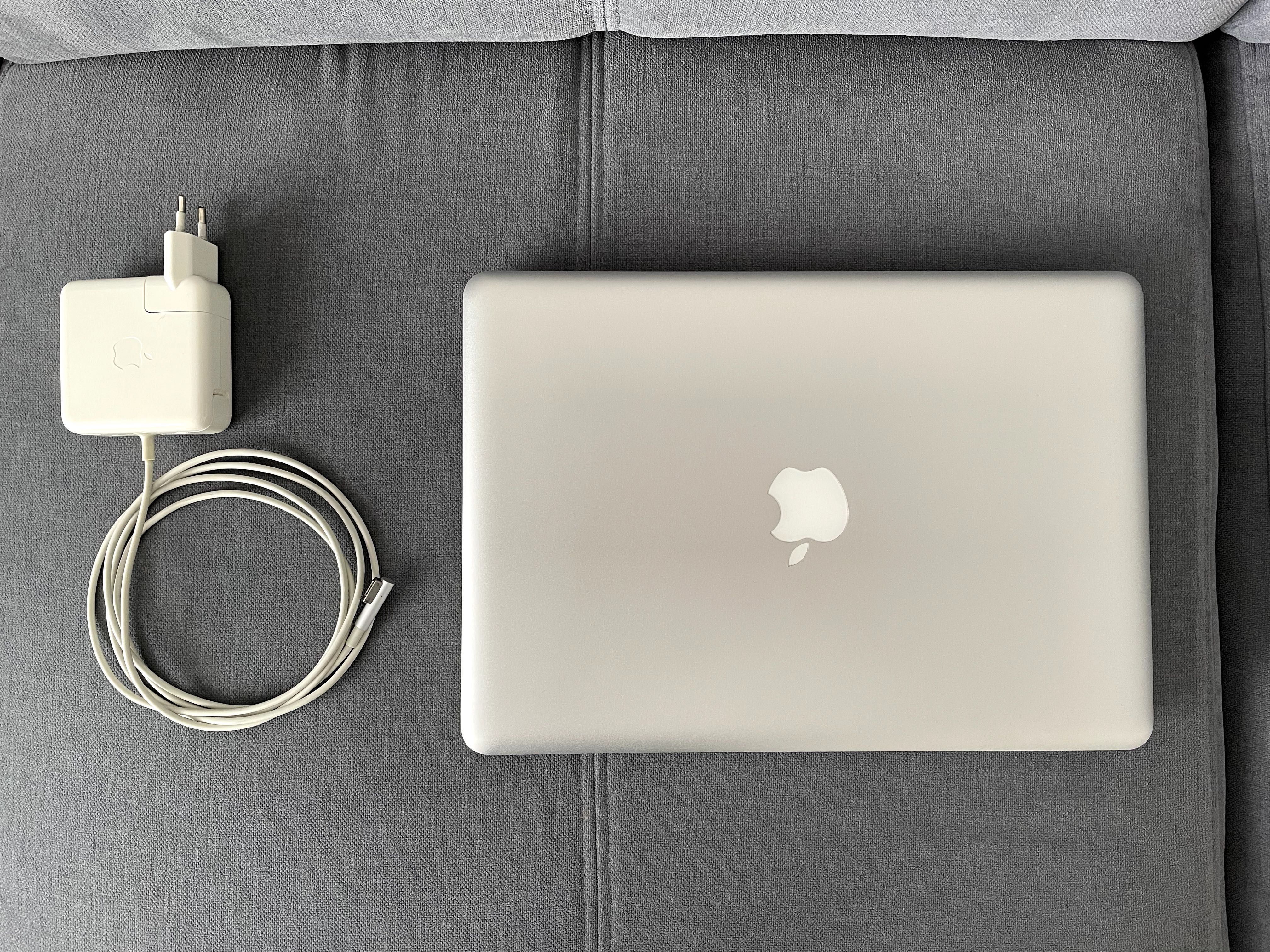 MacBook Pro 13” (Mid 2010) stan idealny, dysk SSD Samsung EVO 500 GB