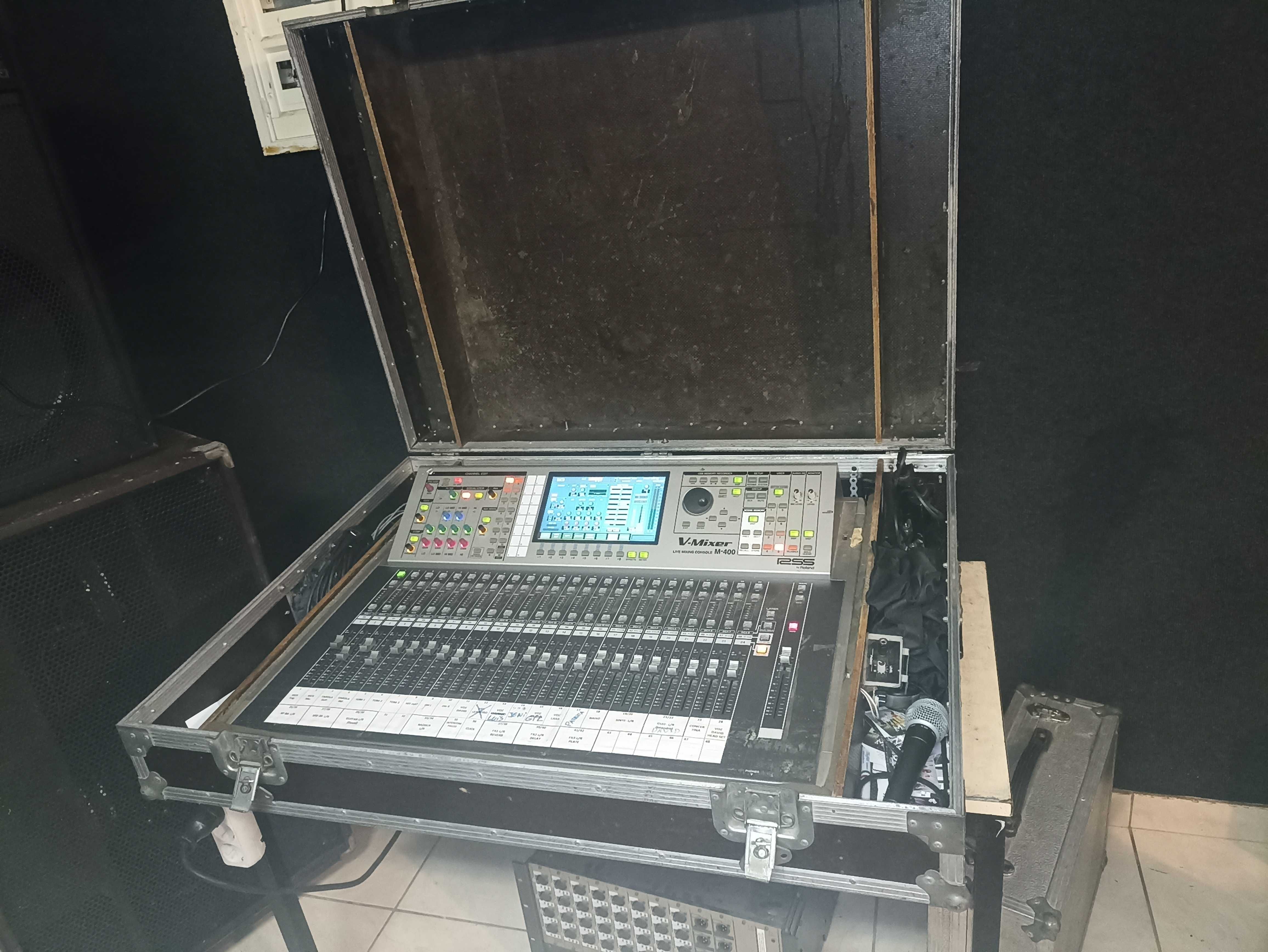 MESA MISTURA ROLAND M400 + Cabo Multicore 50m