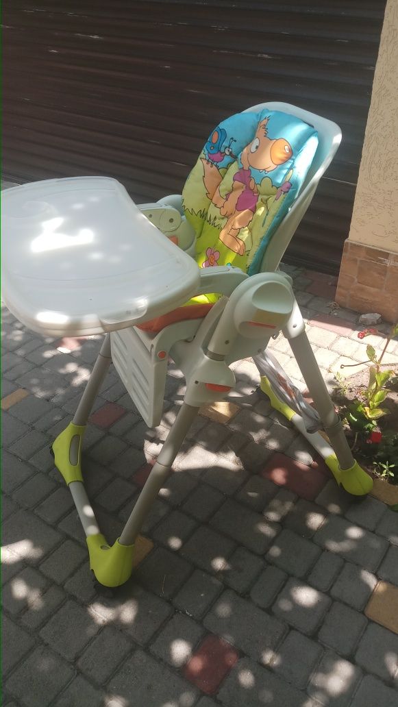 Продам детский стульчик Chico Poly