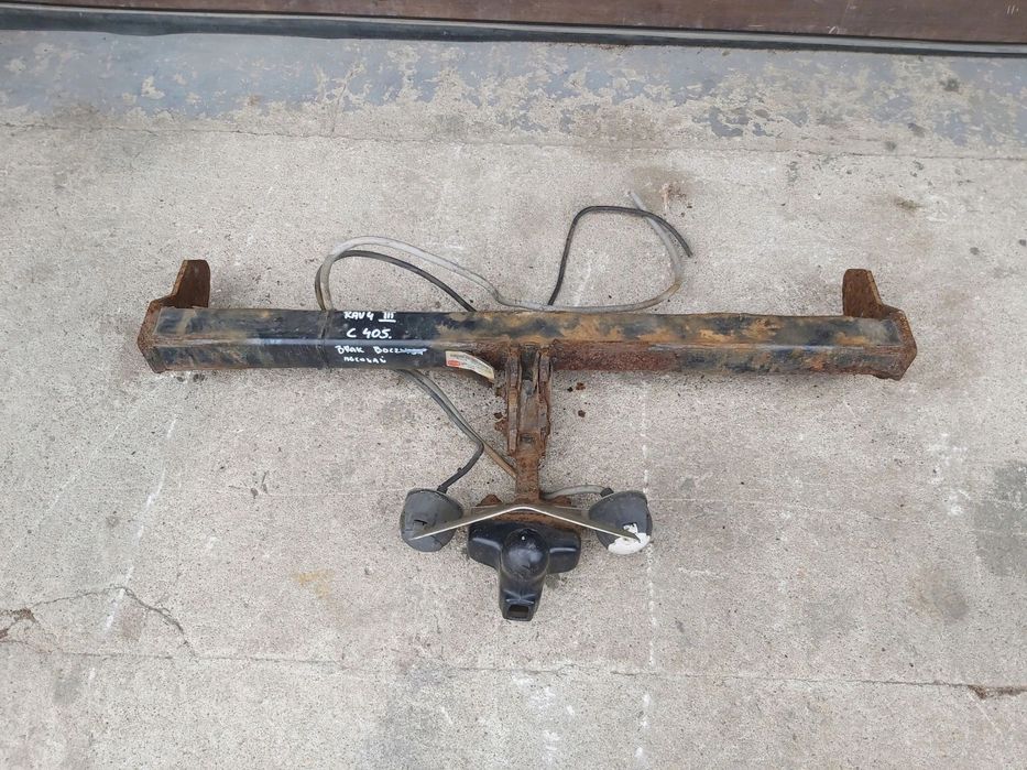 Toyota Rav4 III hak holowniczy przyczepki tył WITTER