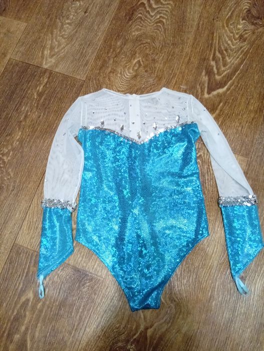 Продам танцевальный детский купальник