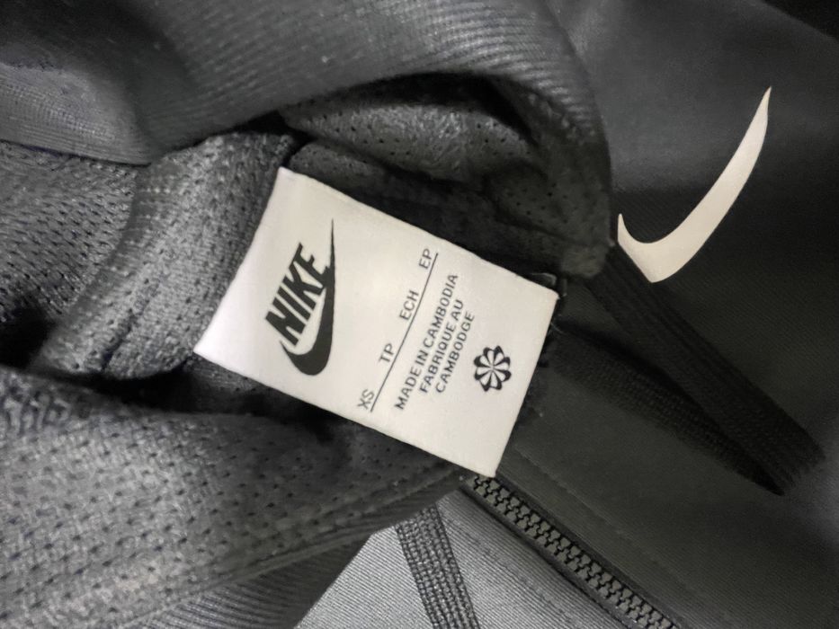 Nike зипка.