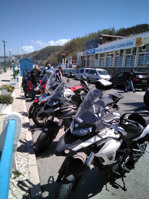 moto com livro de revisões completo