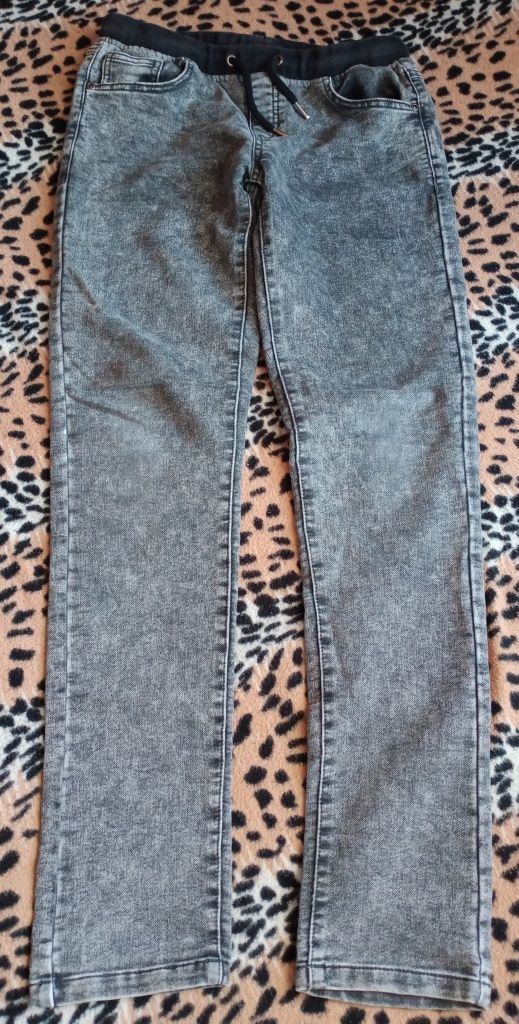 Spodnie na gumce z kieszeniami i sznurkiem w pasie Lincoln & Sharks