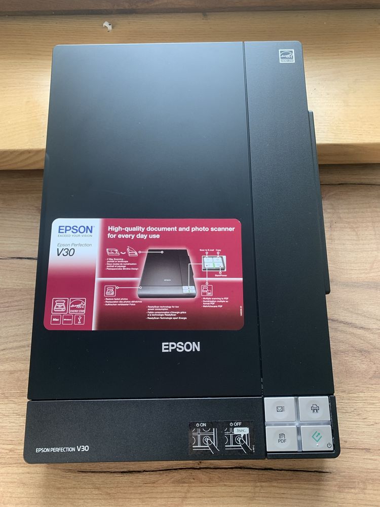 Epson Perfection V30