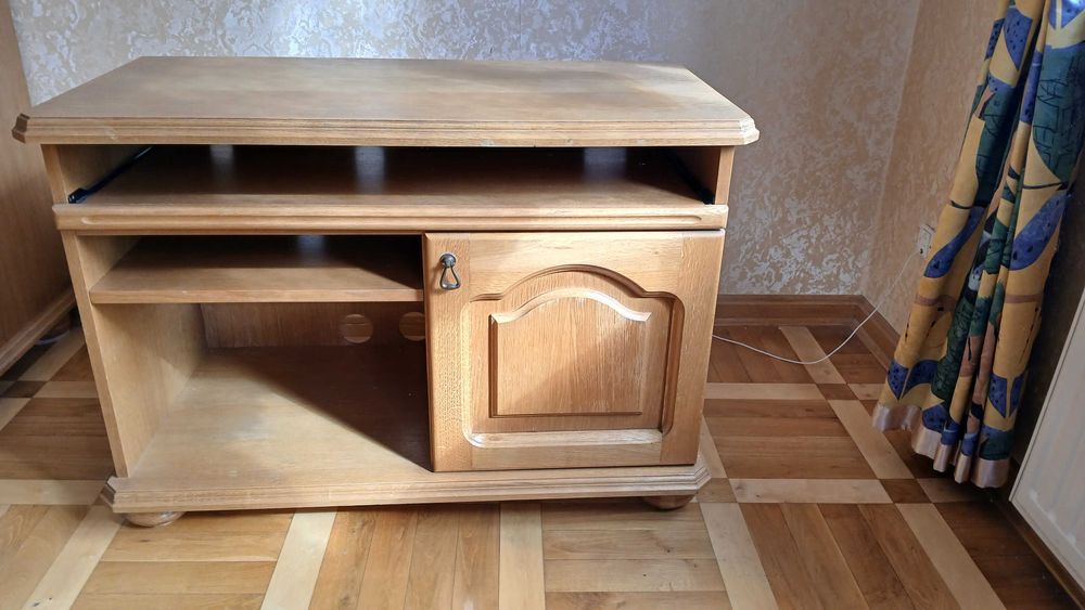 szafka pod rtv w kolorze dębu