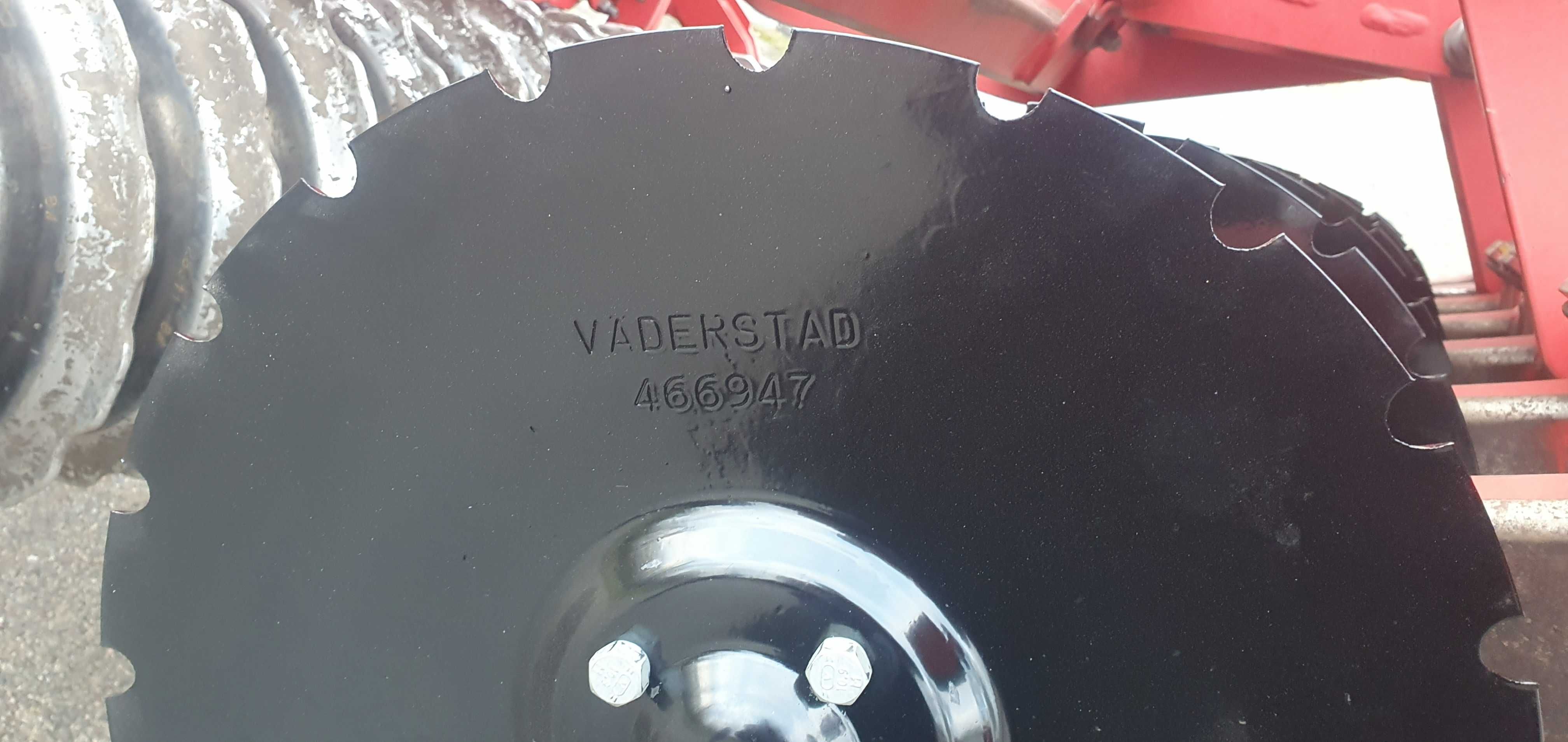 Дисковий культиватор Väderstad Carrier 650