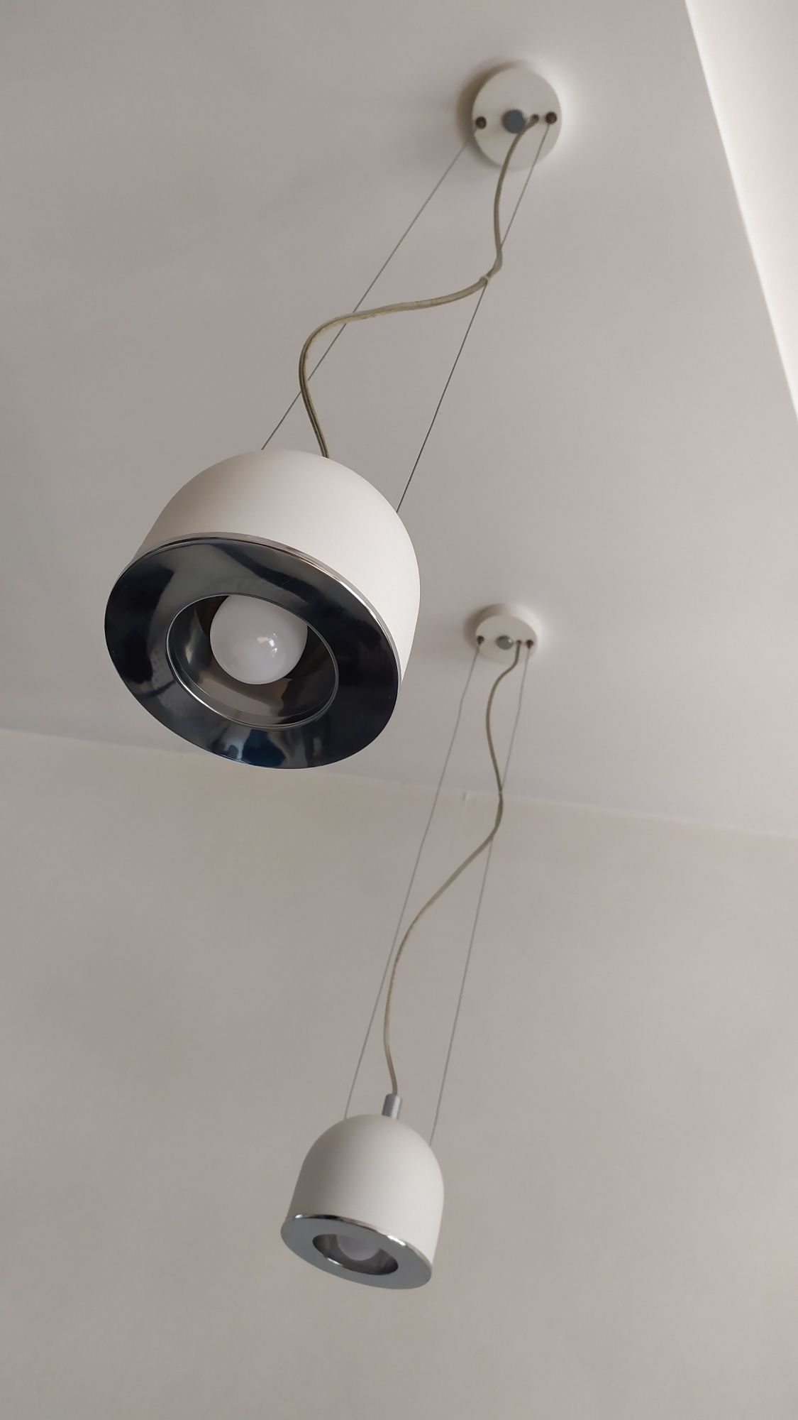 Lampa regulowana wisząca biała -cena za 2 sztuki / żarówka E27