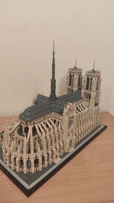 LEGO® 21061 Architecture - Notre-Dame w Paryżu