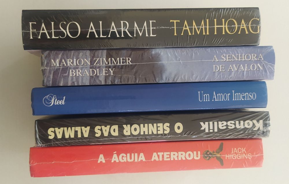 Vários livros novos