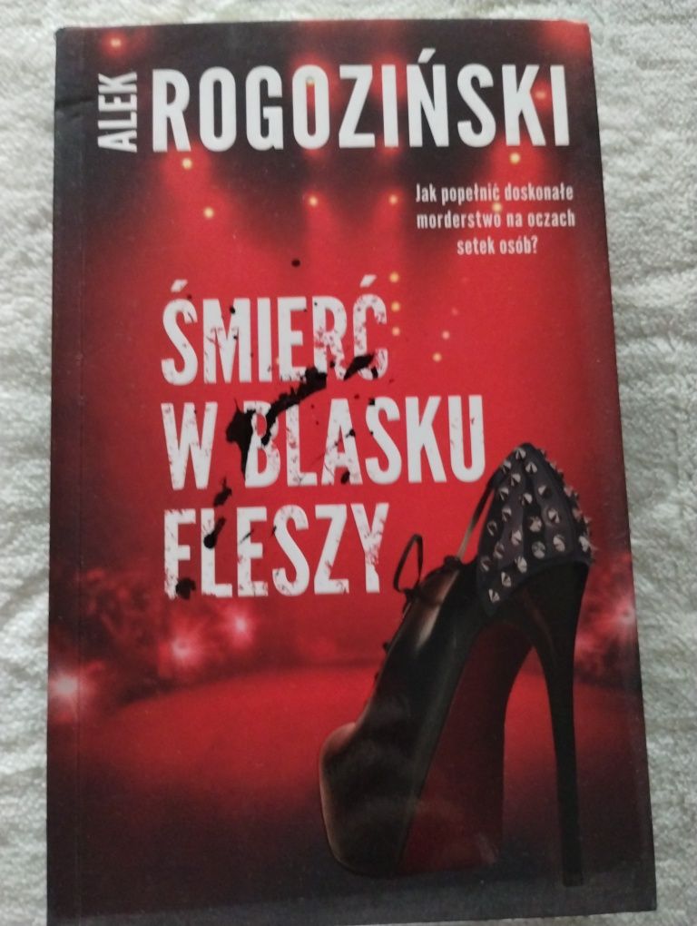 Książka,, śmierć w blasku fleszy,,