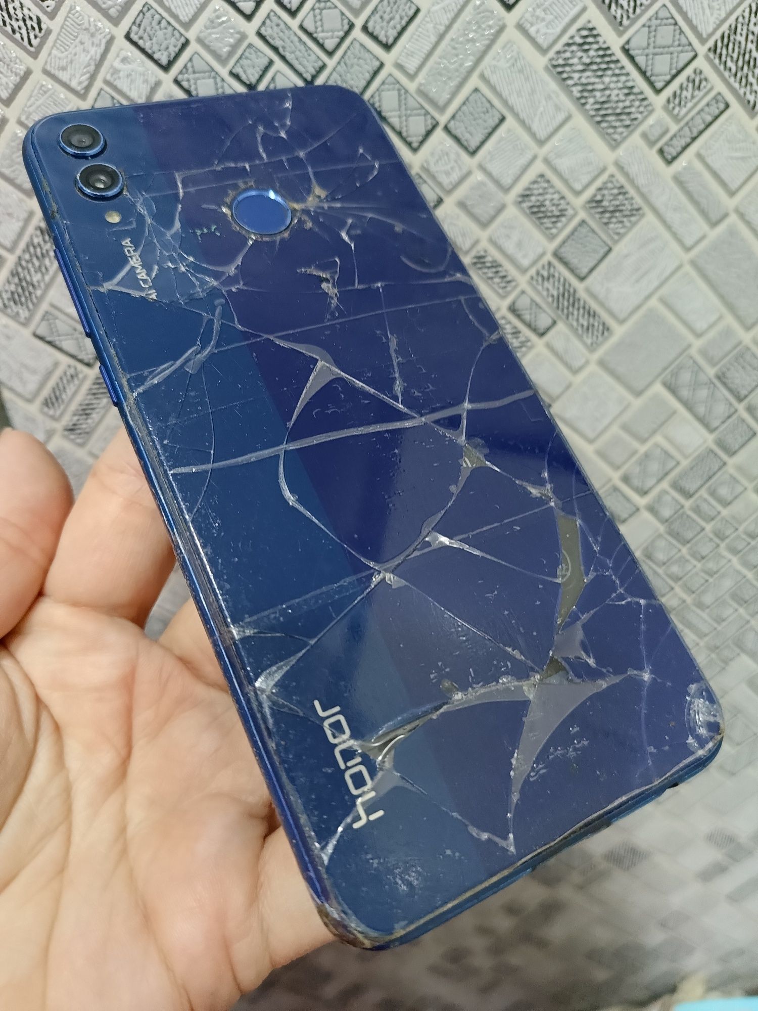 Honor 8X под восстановление или на запчасти