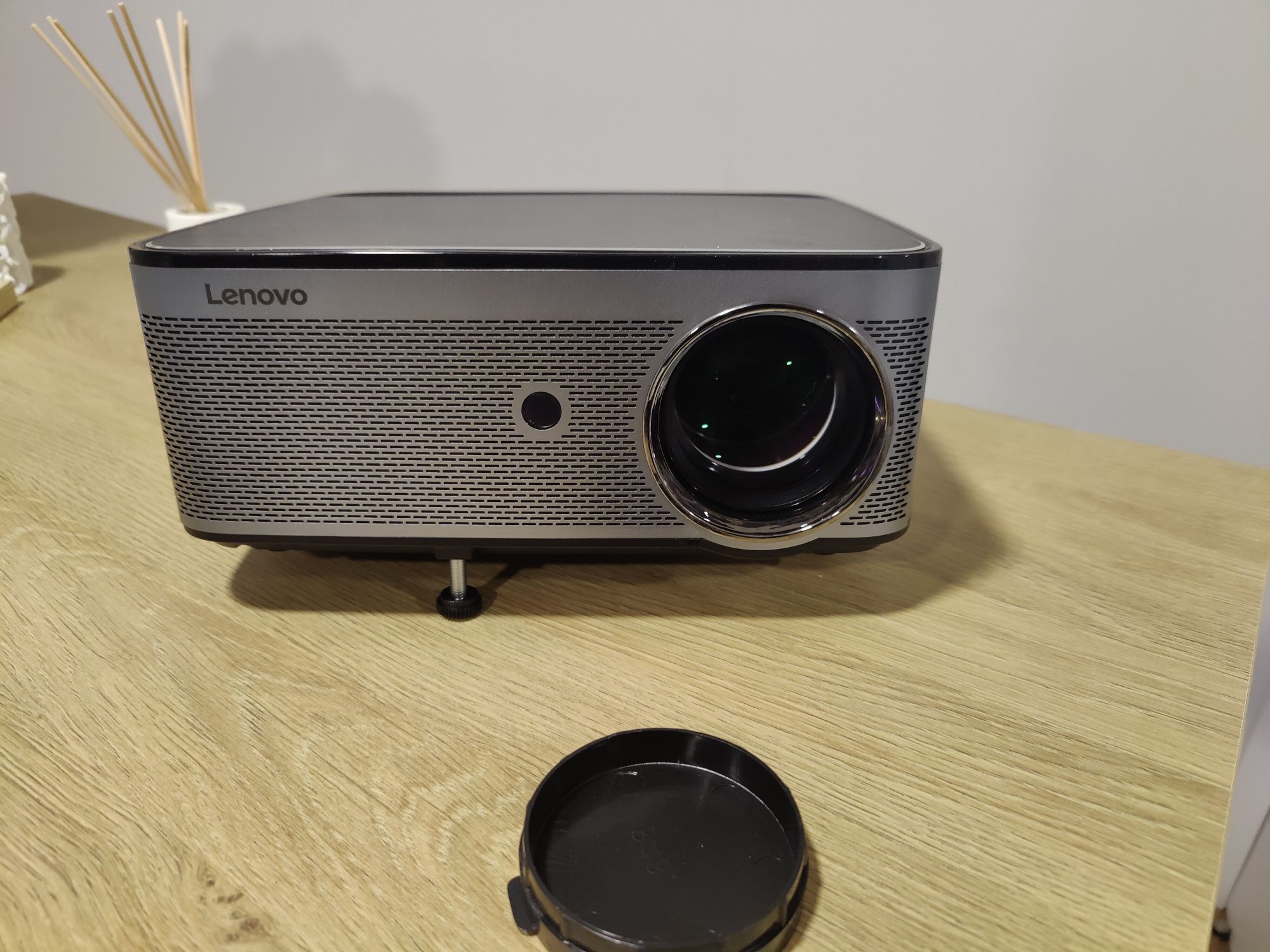 Projetor Lenovo L5, resolução nativa de 1080p