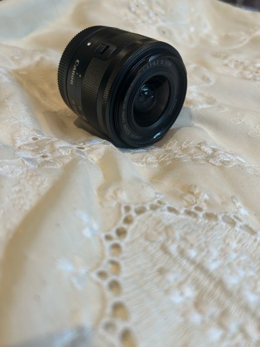 Canon EOS M10 + Lente 15-45mm