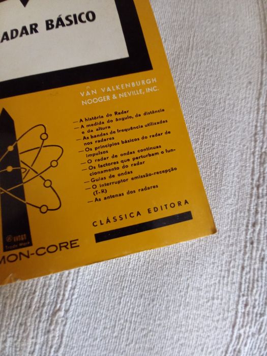 Livro técnico sobre radares