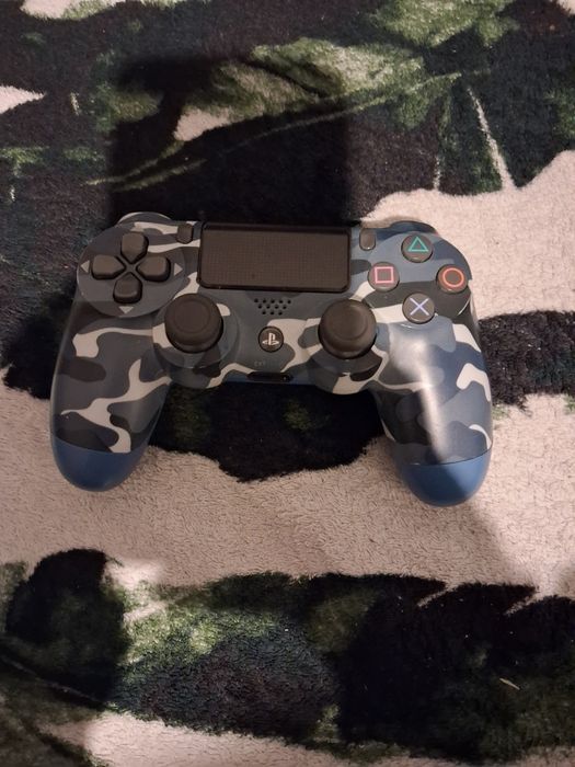 Sony PlayStation 4