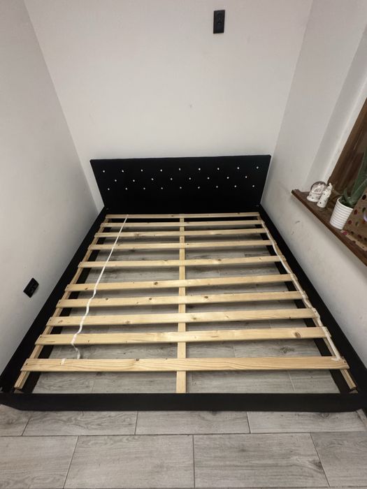 Lozko 180x180 stelaz