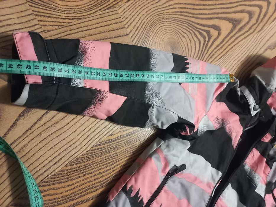 Фірмова курточка осінь- зима!