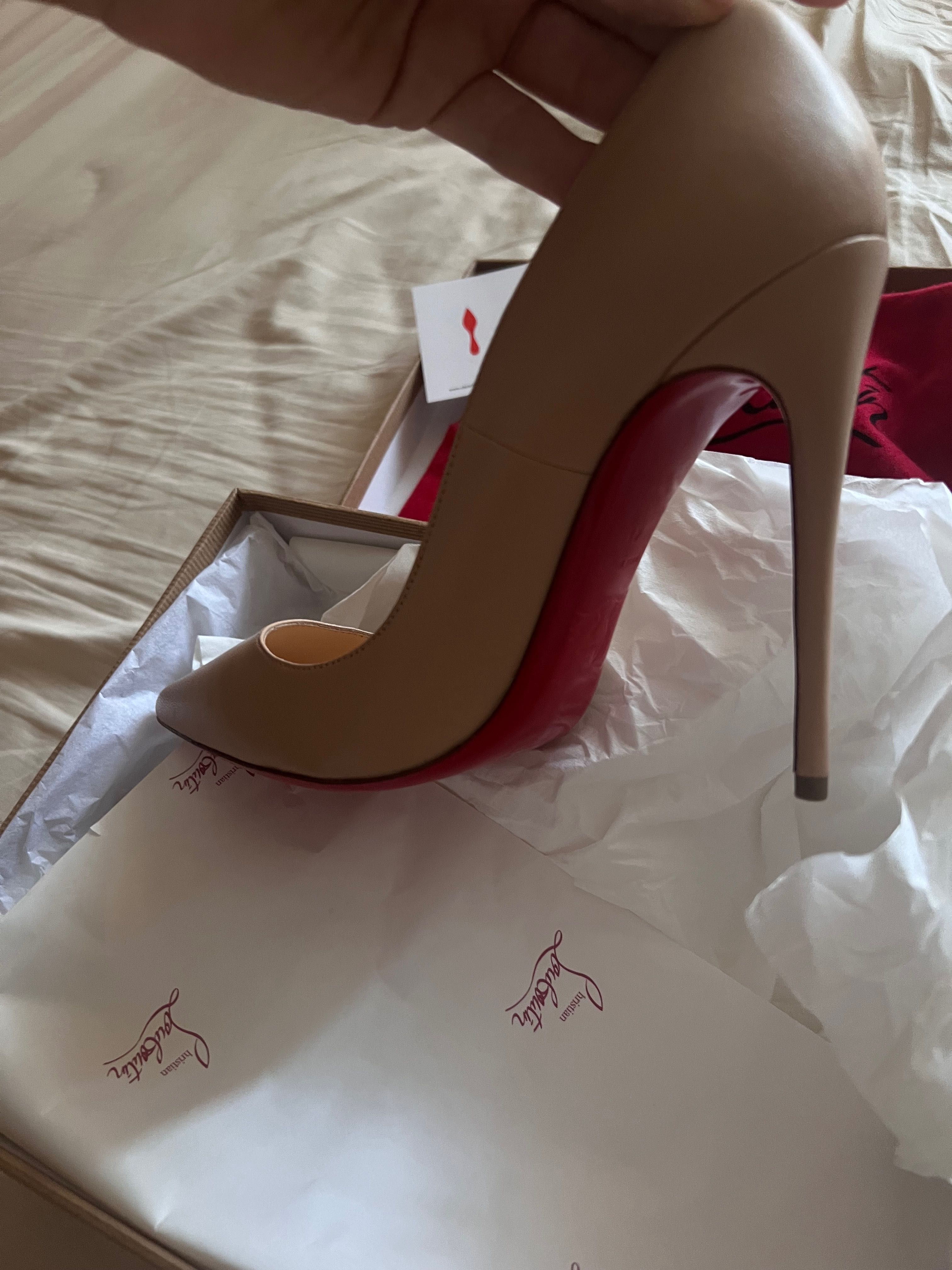 Туфлі на підборах  беж класика  Louboutin Лабутен