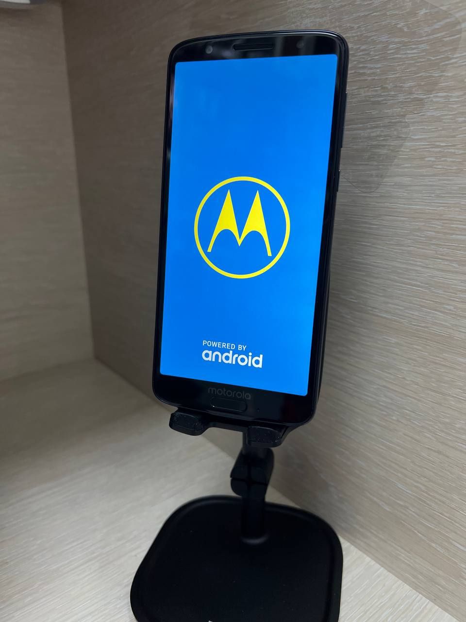 Motorola G6 4G LTE 32GB 3GB RAM T-MOBILE