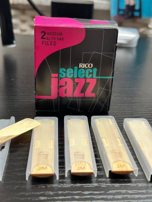 Palhetas Sax Alto Select Jazz (TODAS)