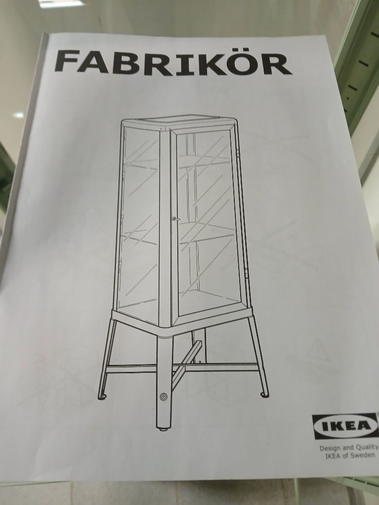 Vitrine IKEA-Fabrikor (Verde Acinzentado Pálido)