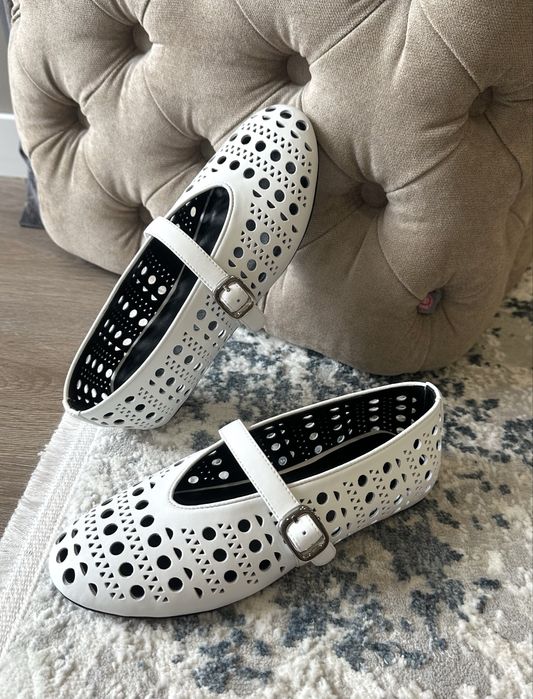 Балетки білі літні