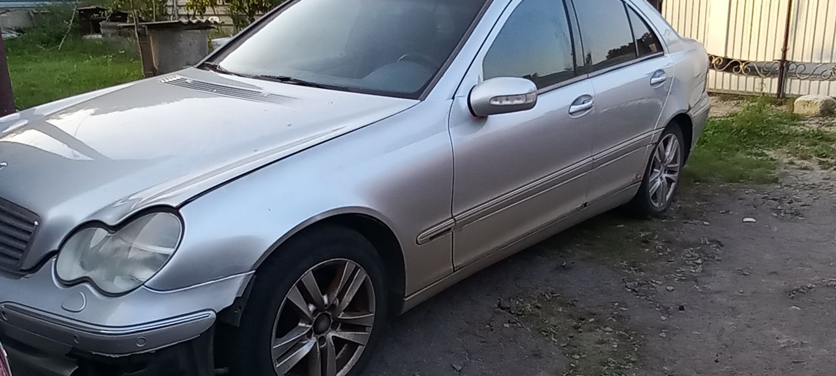 Розборка Мерседес w203 С220