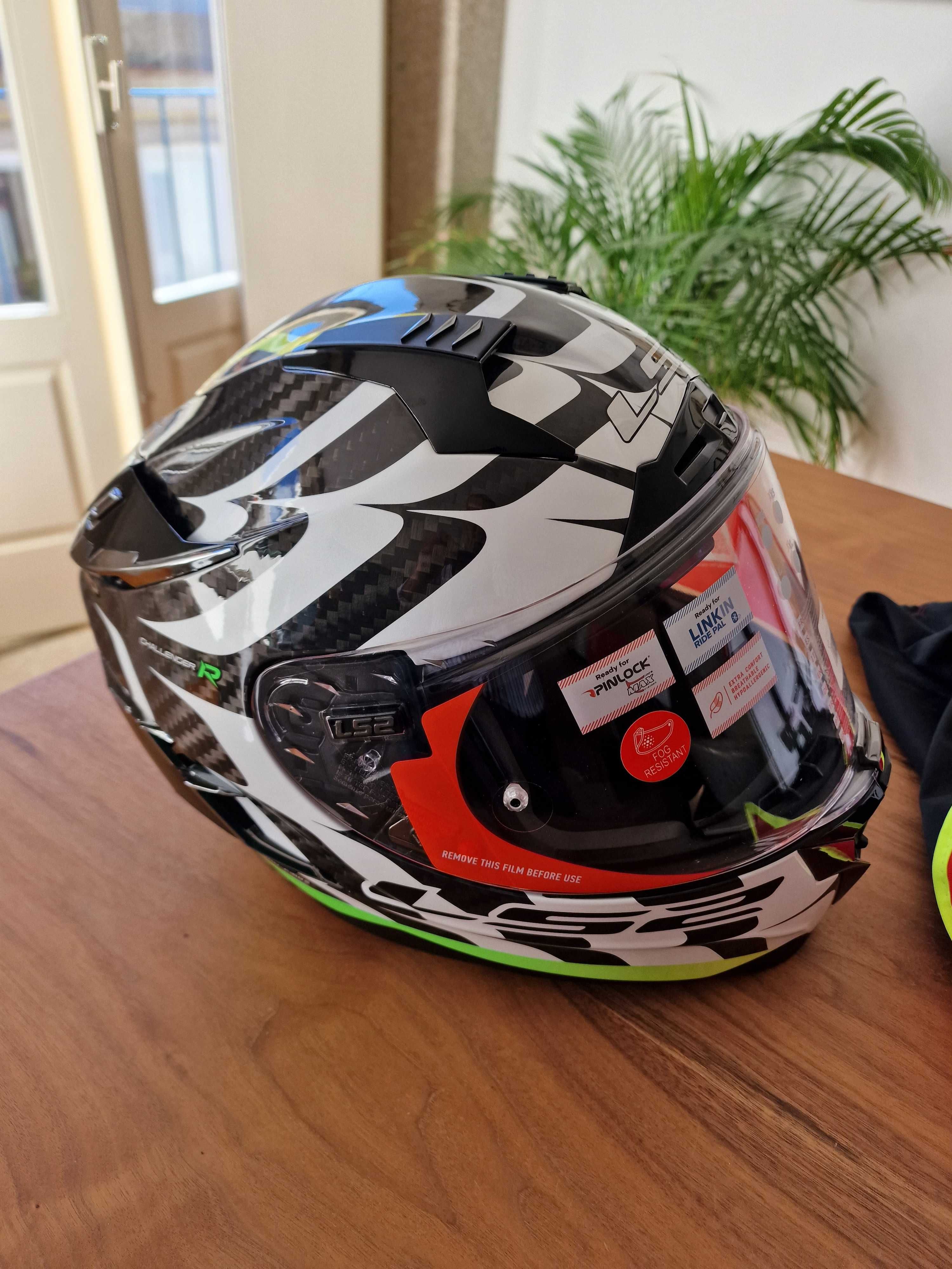 Capacete LS2 challenger carbon