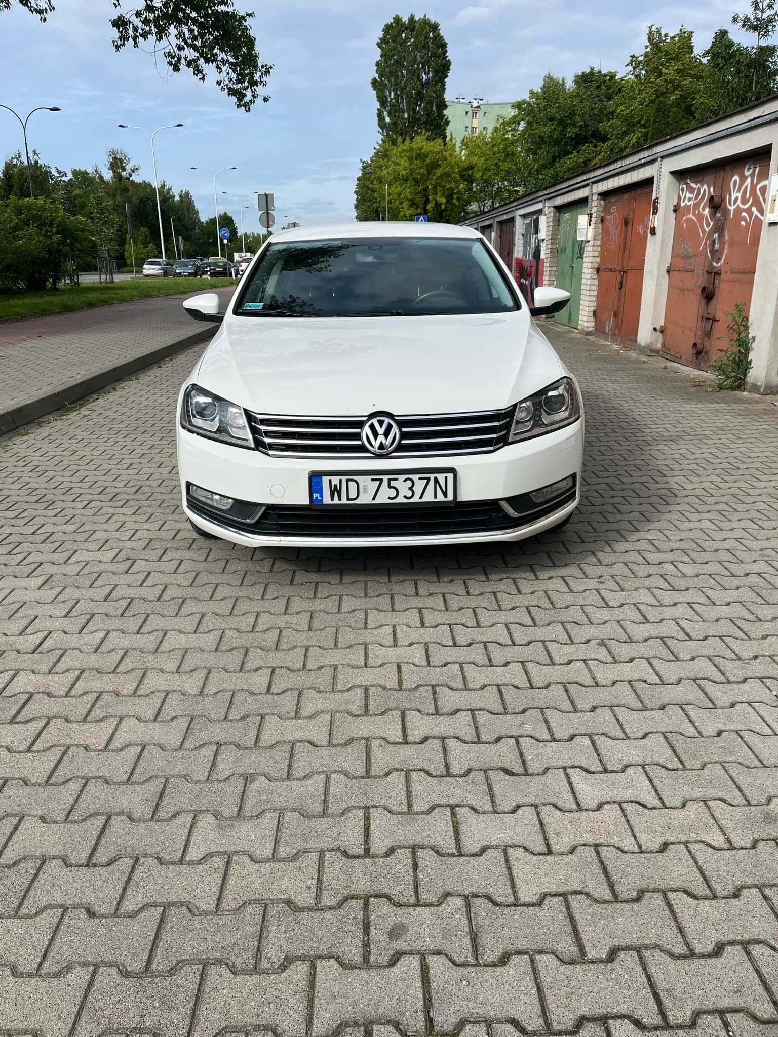 Sprzedam Volkswagen Passat B7 1.6 tdi 2012 r.