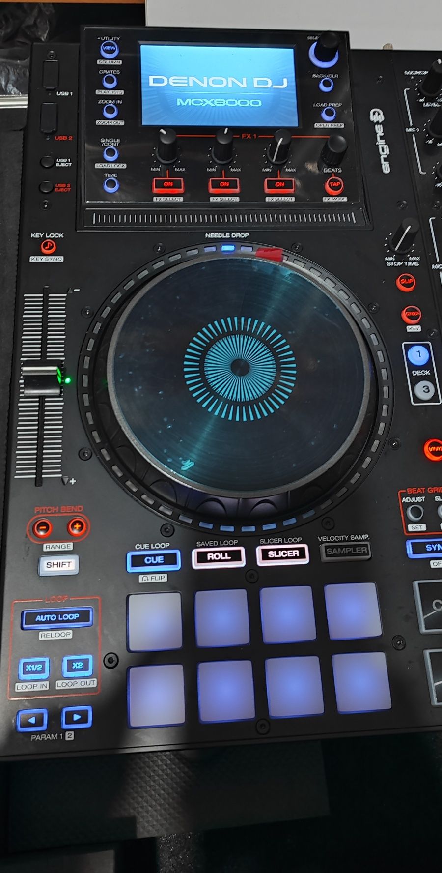 Denon MCX8000 com case novo