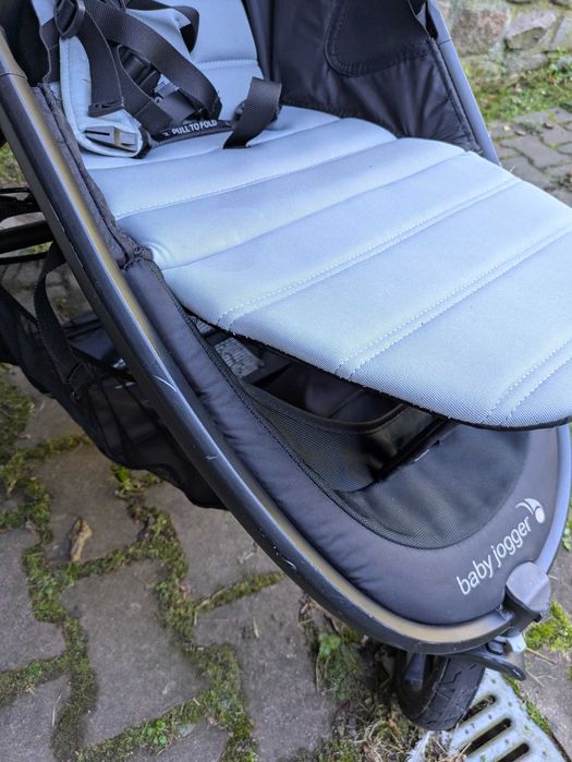 Wózek dziecięcy spacerowy Baby Jogger City Mini GT2