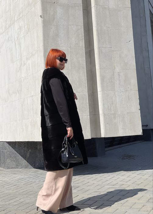 Black glama шуба жилет GF Ferre 110 см р. С-М